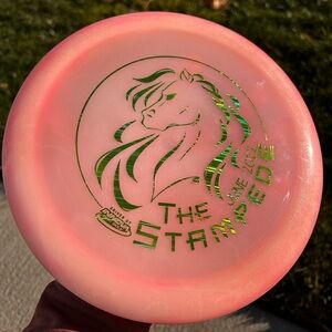 Innova 173-5g Destroyer Pink Translucent Gold Green Yellow Foil Golf Disc